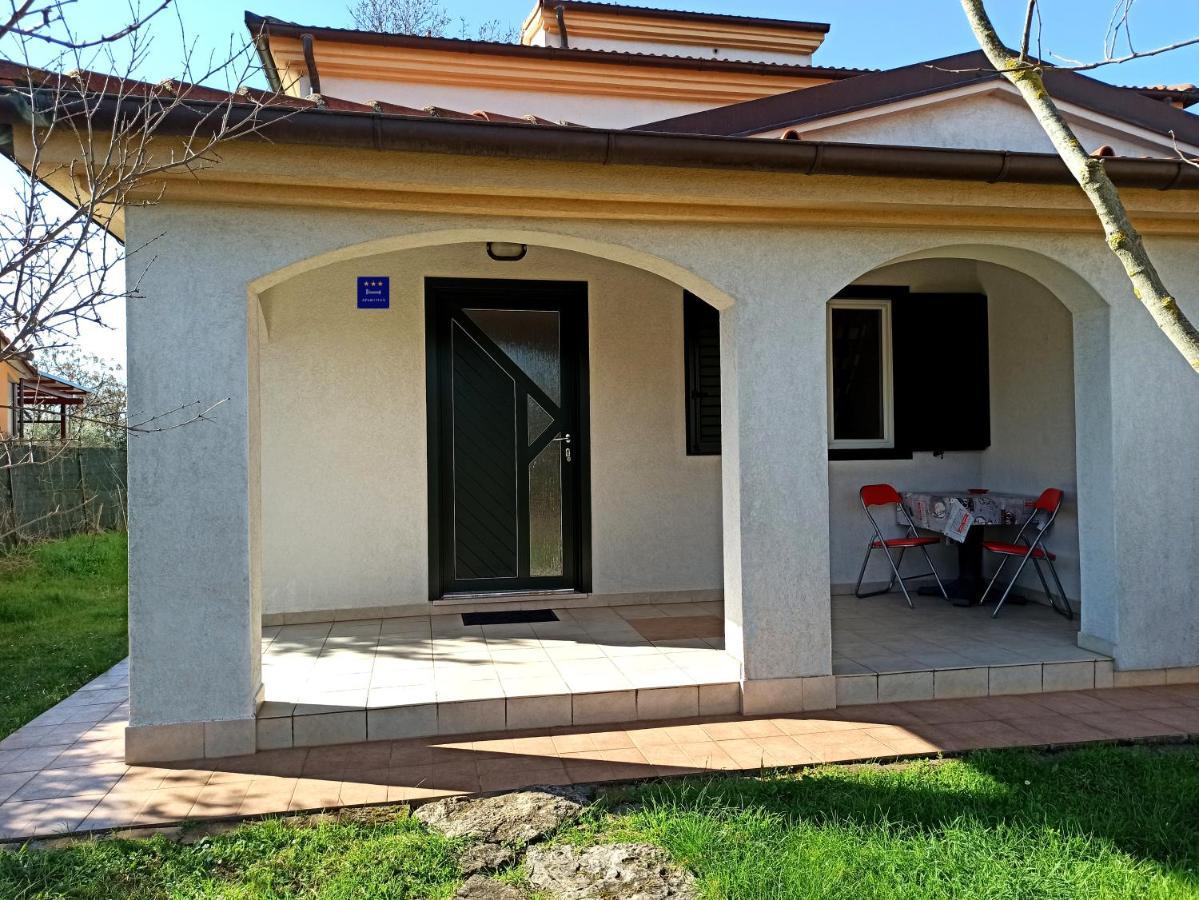 Apartman Dora Pula Exteriér fotografie