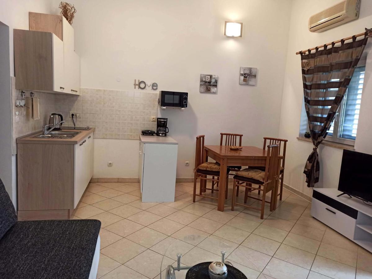 Apartman Dora Pula Exteriér fotografie