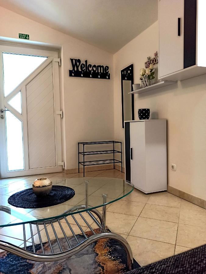Apartman Dora Pula Exteriér fotografie