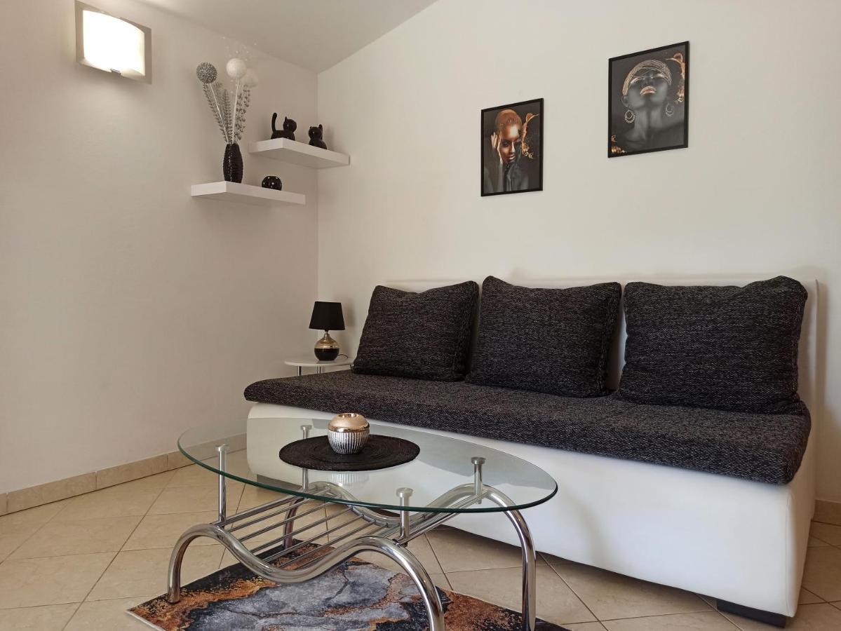 Apartman Dora Pula Exteriér fotografie